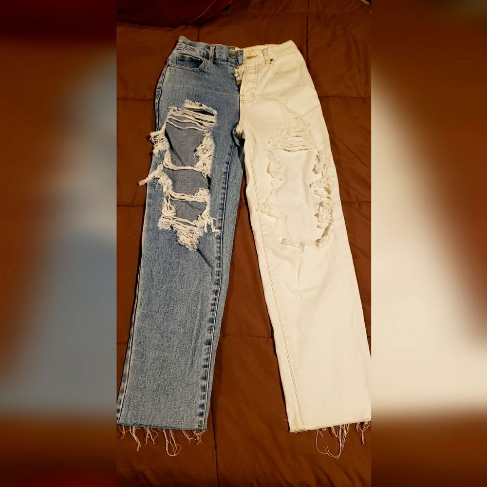 PacSun Jeans, unique design, like new condition